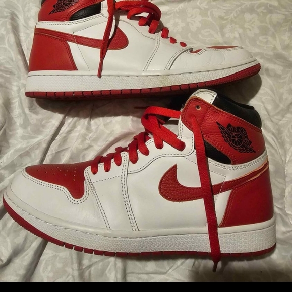 Jordan mid 1 OG Heritage - Picture 3 of 3